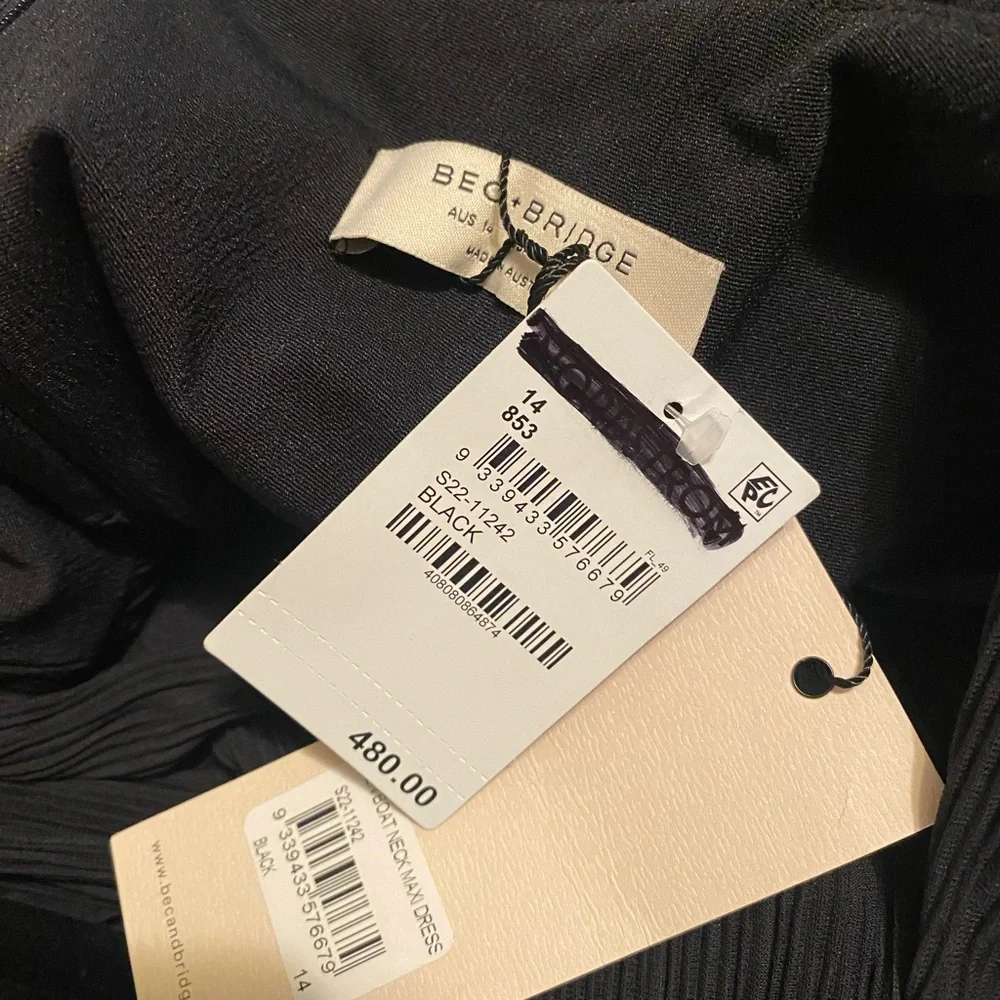 BEC + BRIDGE
RMEN BOAT NECK MAXI -
BACK - Picture 7 of 11